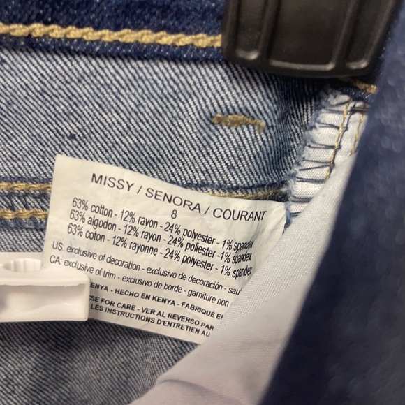 Brand new Woman’s Gloria Vanderbilt jeans. Size 8 - Picture 14 of 14